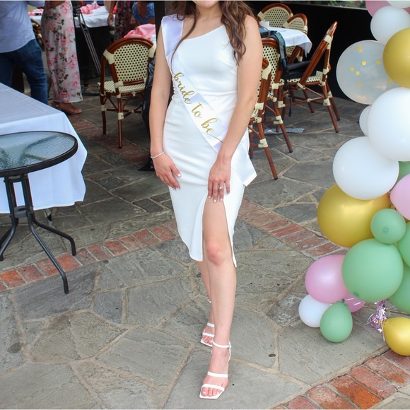 WORN ONCE ‼️ White Midi Dress - Picture 2 of 7